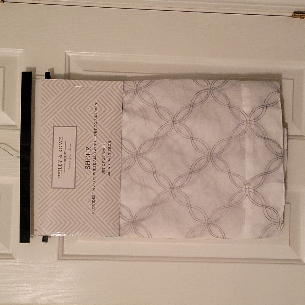 Philby & Rowe Set of 2 Sheer Panel 38X84 Cream & Gray NWT - Picture 5 of 7